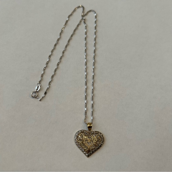 Women’s Heart Necklace - Picture 1 of 7